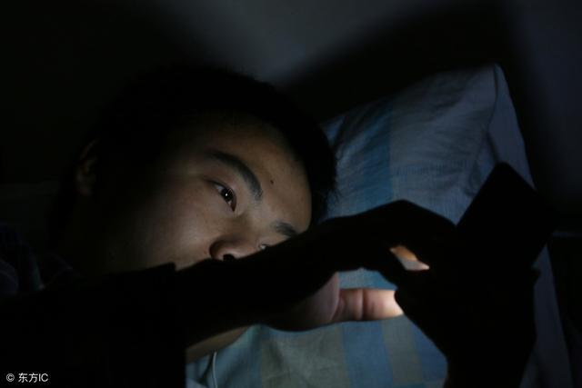 年輕小伙患癌后寫下懺悔書，道出了患癌真正原因，網(wǎng)友紛紛認(rèn)領(lǐng)
