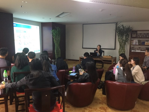 營養(yǎng)師丁娟為北京保健辦進行糖尿病專業(yè)知識培訓