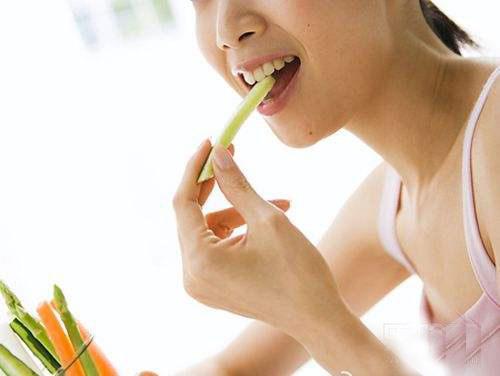 飯后胃脹噯氣？專業(yè)醫(yī)師，教你調(diào)理小妙招！