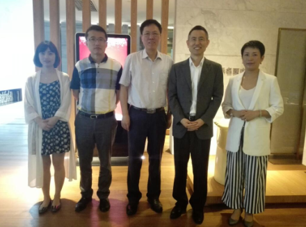 中山大學(xué)公共衛(wèi)生學(xué)院凌文華院長蒞臨國康深圳保健辦